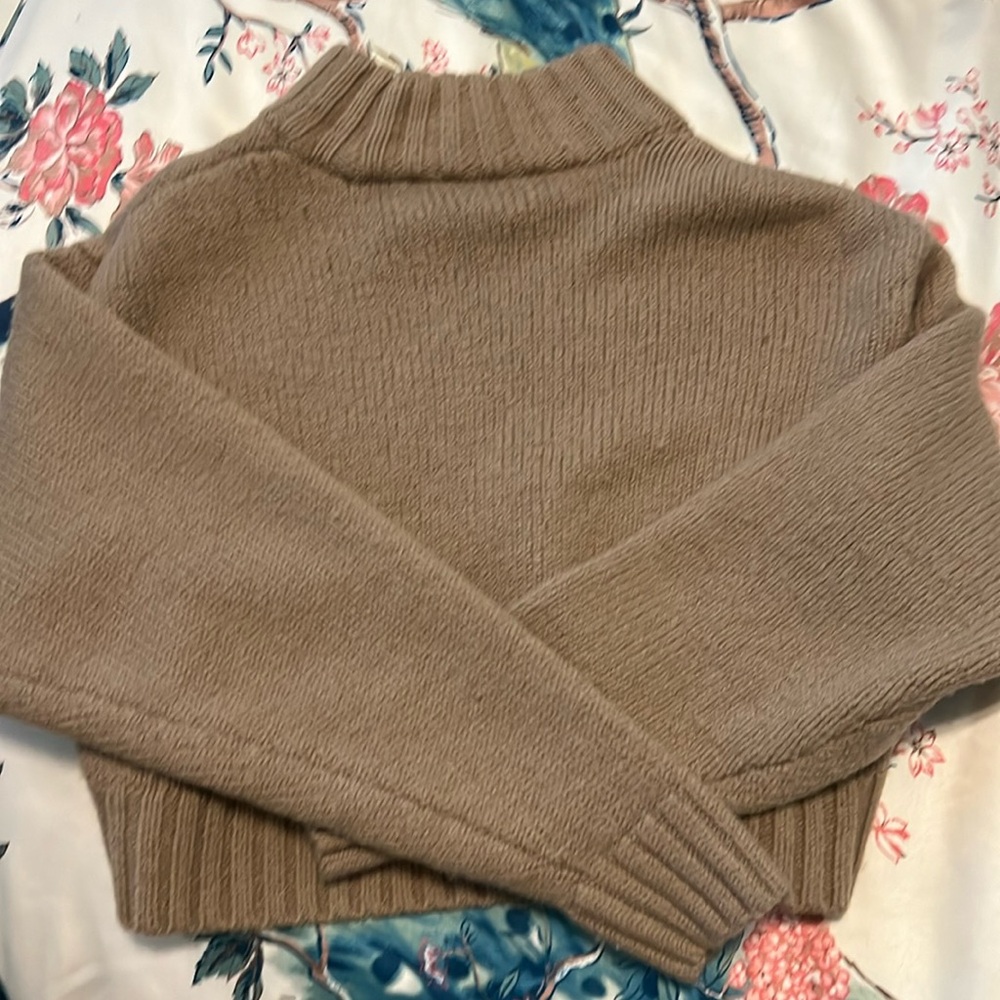 Wilfred Free crop turtleneck sweater